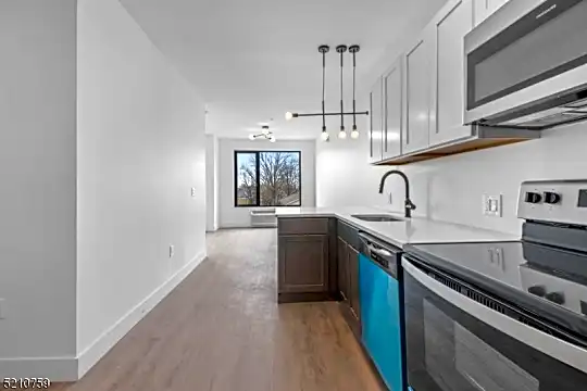 925 E Jersey St #132 Photo 2