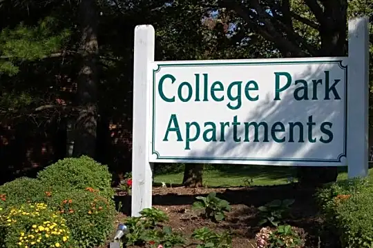 College Park Apartments Photo 1
