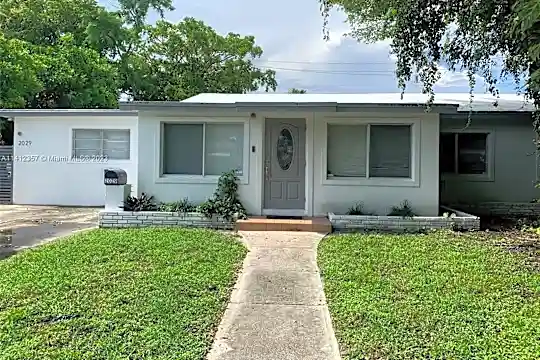 2029 Pierce St #4 Photo 2