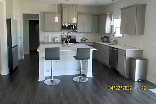 7904 Mountain Ivy Ct Photo 2