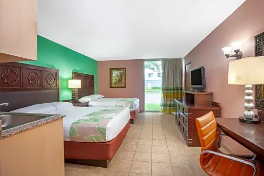 Stayable Suites Kissimmee Photo 1