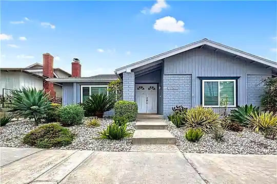 16941 Sims Lane #B Photo 1