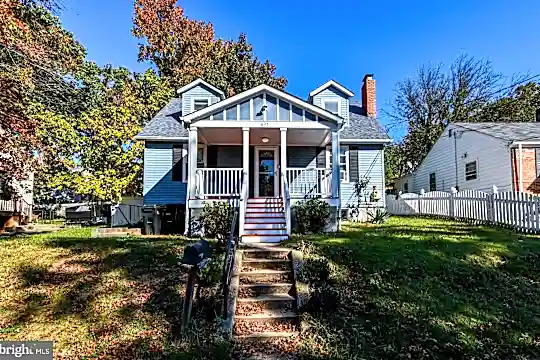 605 Fernleaf Ave Photo 1