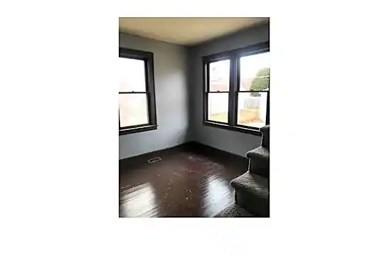 9241 Boleyn St Photo 2
