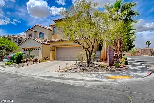 7405 Edgecove Ct Photo 2