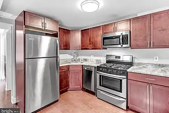 602 S 2nd St #6 Photo 1