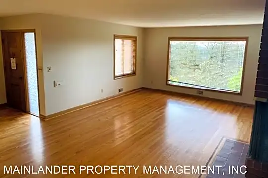 3465 SW Bridlemile Ln Photo 2