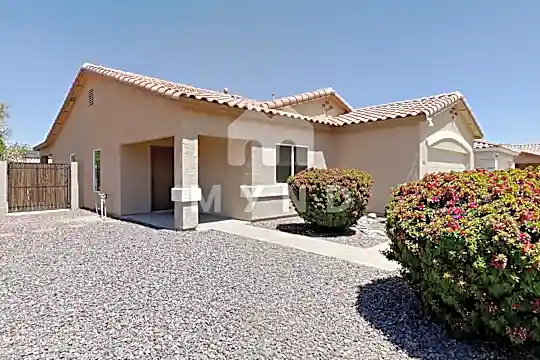 7236 W Zak Road Photo 1