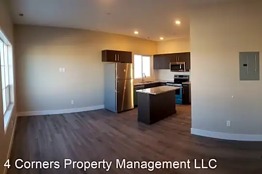 591 Turin Way Photo 2