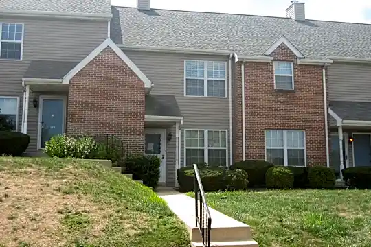 106 Kelly Ct Photo 1