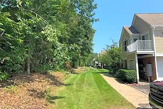 56141 Chesapeake Trail Photo 2