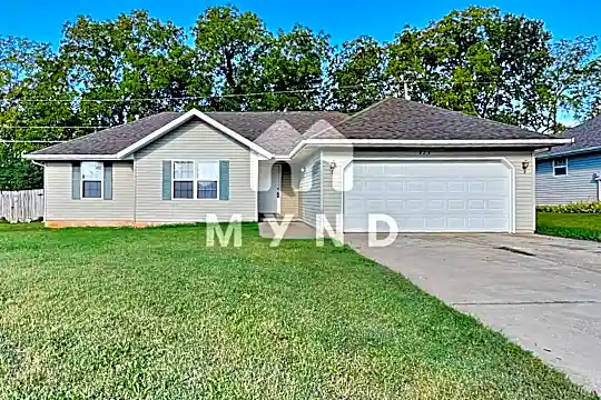 423 S Teakwood Photo 1