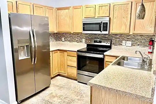2800 Trailwood Pines Ln #202 Photo 2