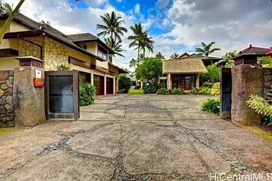 Tommy Bahama - Ko Olina Center & Station