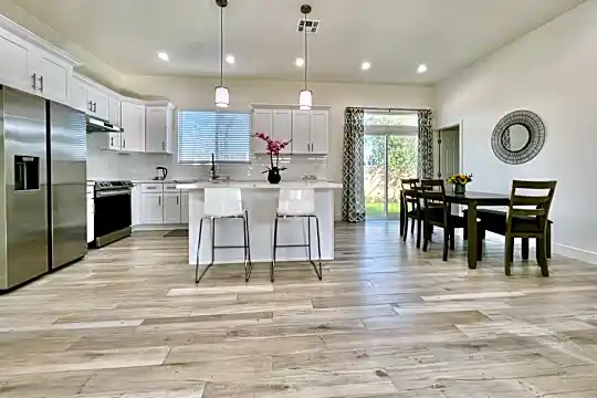 12978 Keith Pl Photo 1