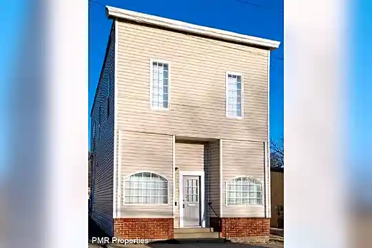 1207 S 33rd St Photo 1