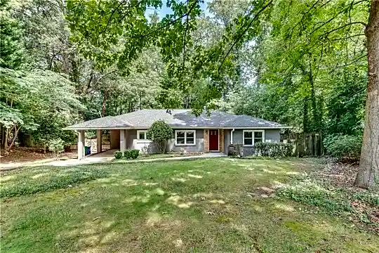2050 Sylvania Dr Photo 1