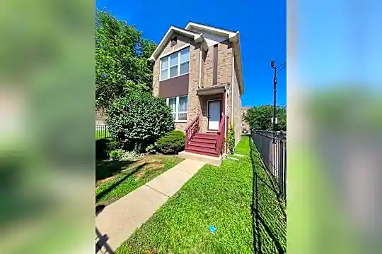 6659 S Stewart Ave Photo 1