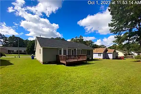 619 Longview Dr Photo 2