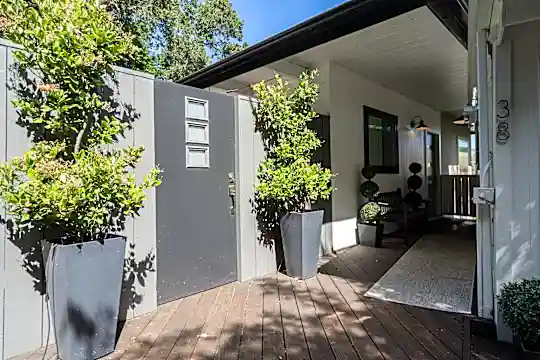 38 Shelley Drive Photo 1