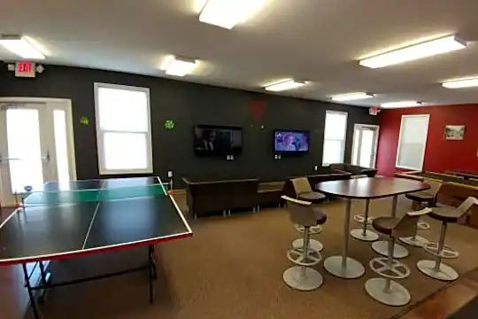 Student Housing - The Villas At Black Hawk Photo 2