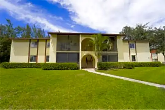 4871 Sable Pine Cir #D1 Photo 1