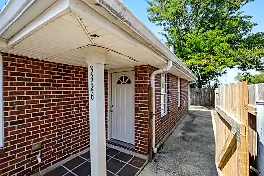 3324 Shangri-La Dr Photo 2