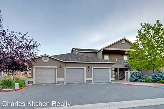 4730 Snyder Ave Photo 1