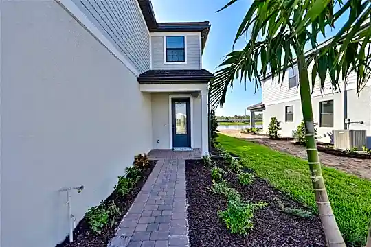 16334 Pine Mist Dr Photo 2