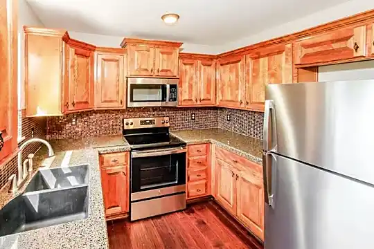 11208 N Ditman Ave Photo 2