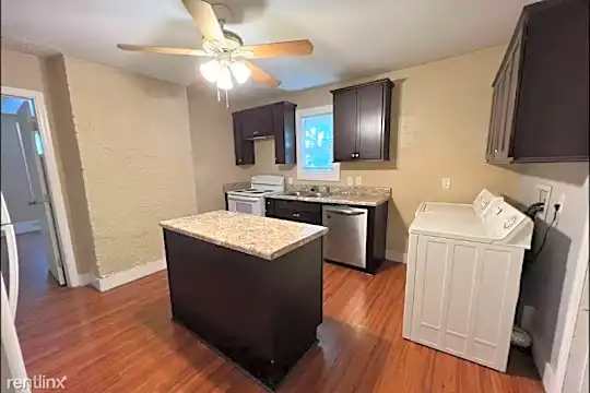 3206 Torbett St Photo 1