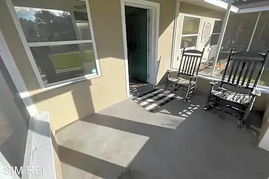 520 N Disston Ave Photo 2