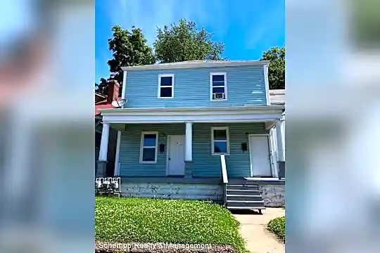 2019 W Burnett Ave Photo 2