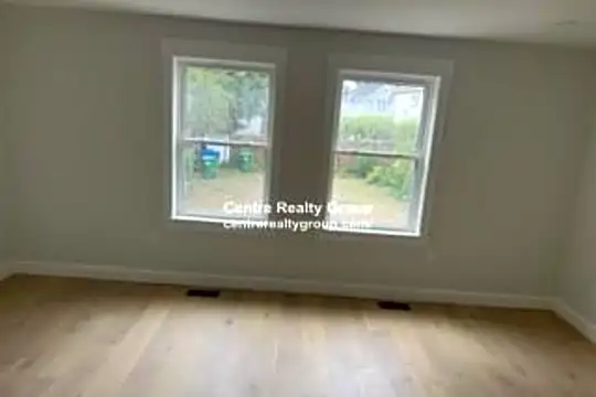 17 Cherry St Photo 2