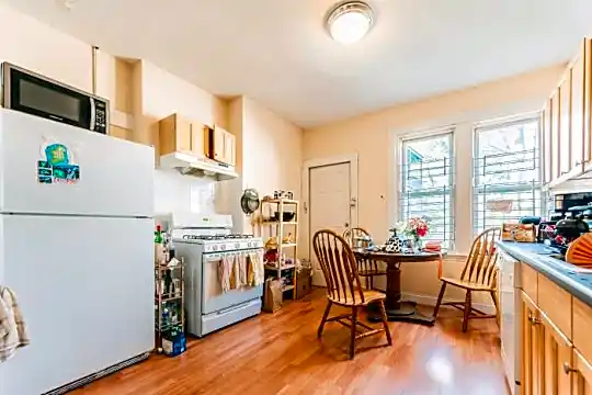 56 Green St Photo 1