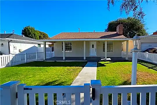 24240 Ward St Photo 1