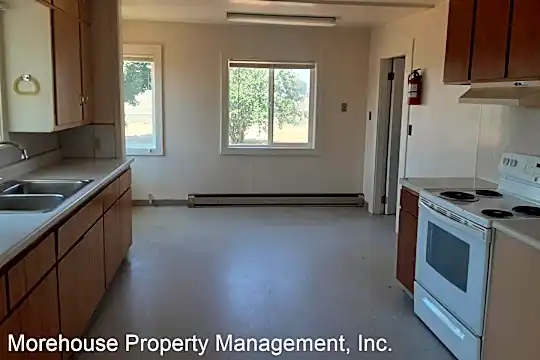 8306 Homedale Rd Photo 2