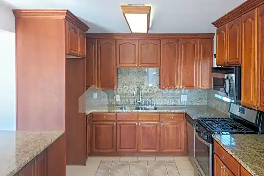 1663 W 215th St Photo 2