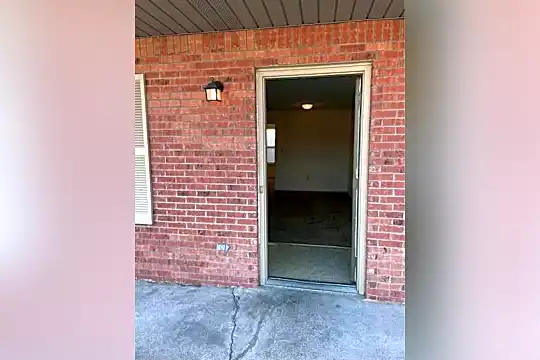 221 Keystone Dr Photo 1