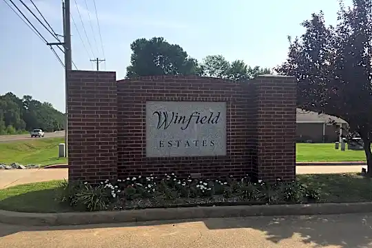 Winfield Estates Apartments Photo 2