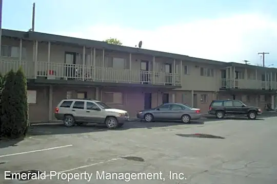 229 S 2nd St Photo 2