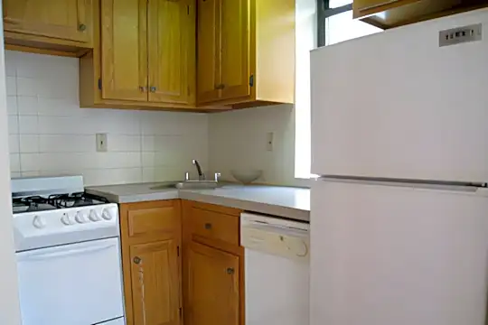 491 Columbus Ave Photo 1