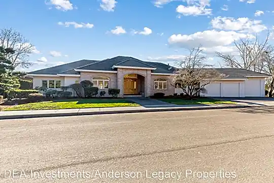 14915 SE Rivershore Dr Photo 1