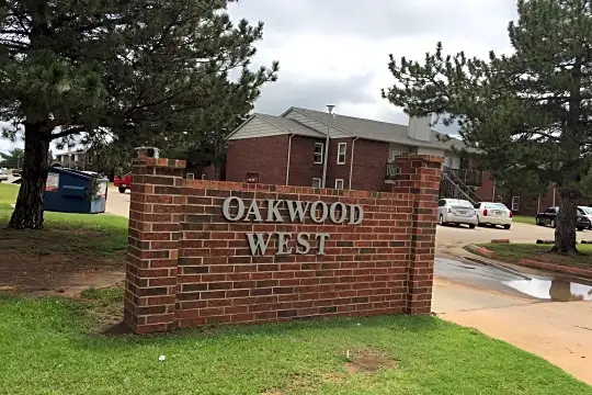 Oakwood West Photo 2
