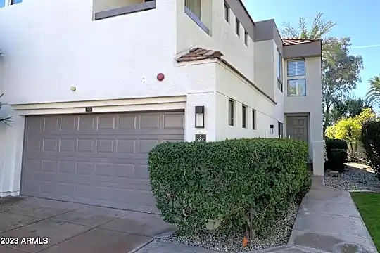 7222 E Gainey Ranch Rd #103 Photo 1