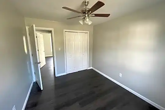 303 Hope St Photo 1