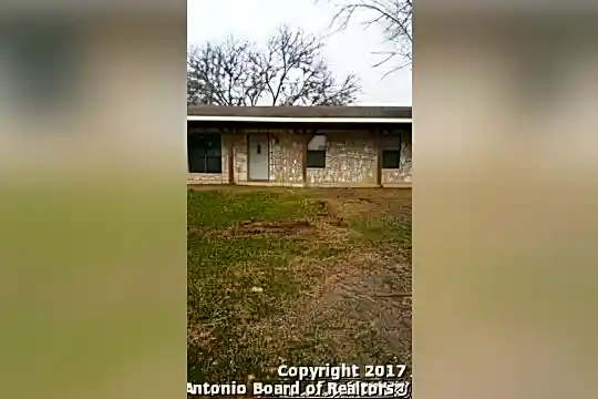 128 Grn Mdws Dr Photo 1