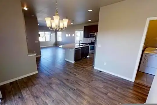 2041 Medici Ln Photo 2