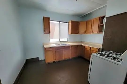 90 Sussex St Photo 2