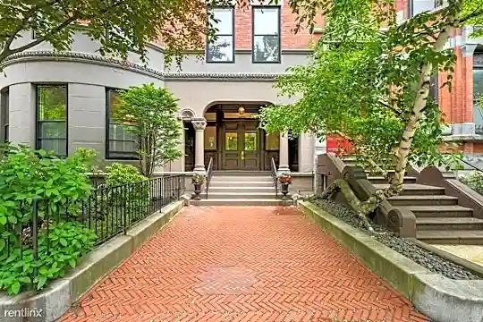 290 Commonwealth Ave Photo 1